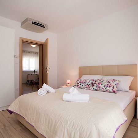 Apartments Mia 4&5 Baška Voda Buitenkant foto