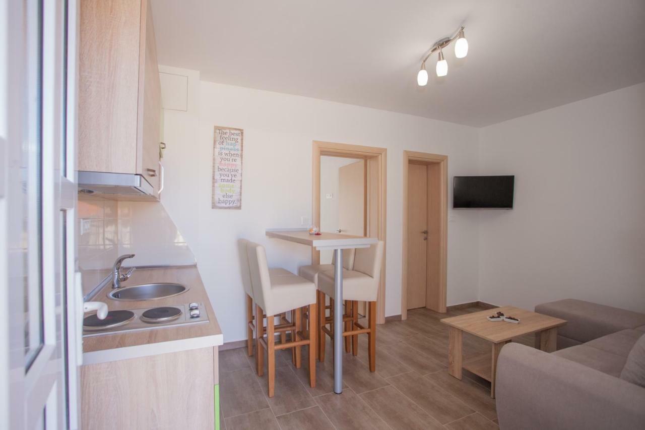 Apartments Mia 4&5 Baška Voda Buitenkant foto