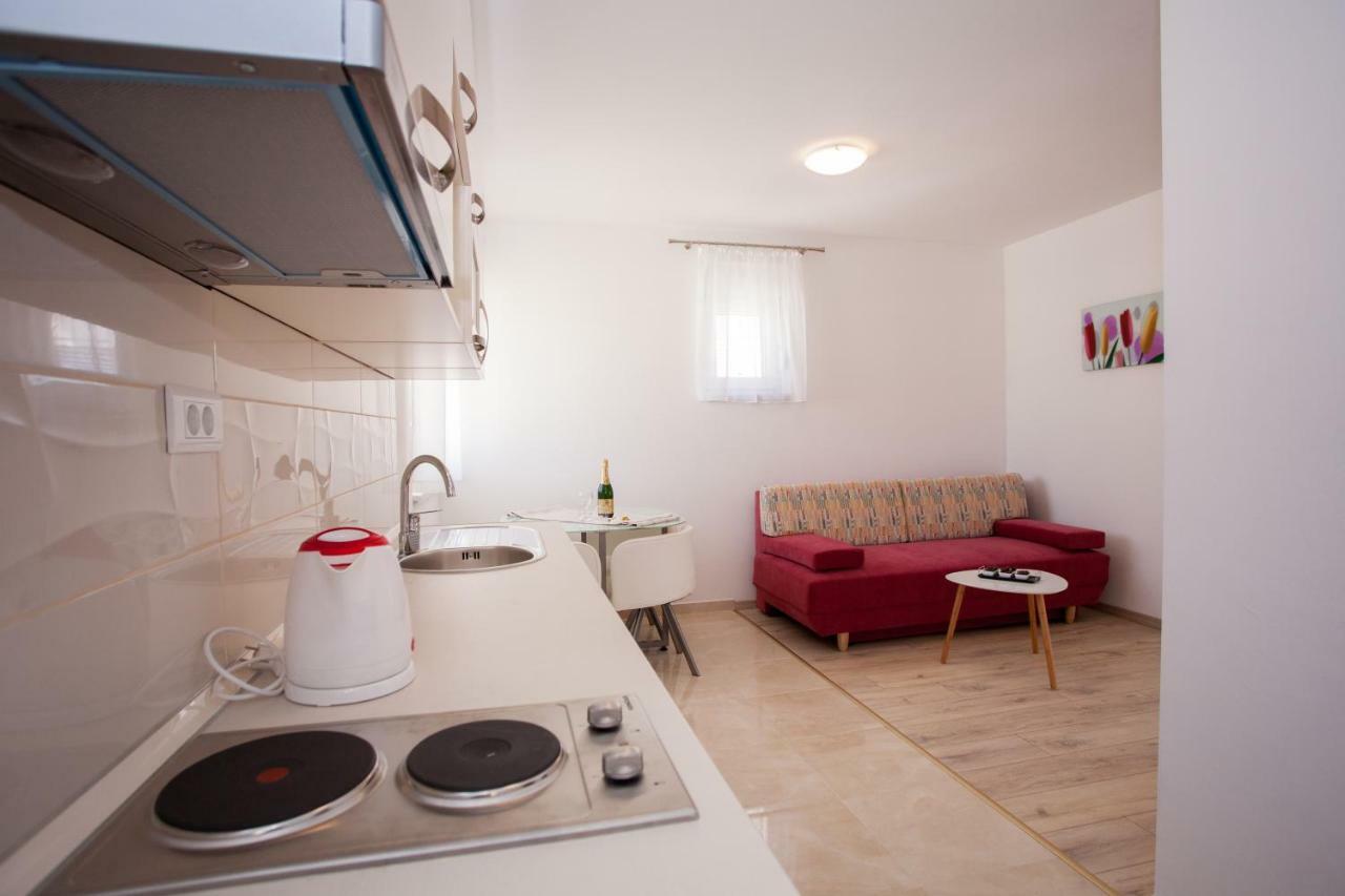 Apartments Mia 4&5 Baška Voda Buitenkant foto